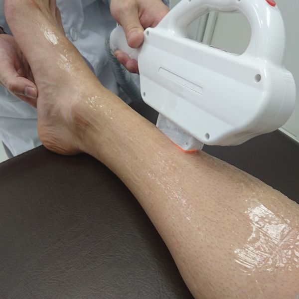 新宿で都度払いのメンズ脱毛をお探しの方へ　メンズ脱毛サロン　ＶＲ脱毛